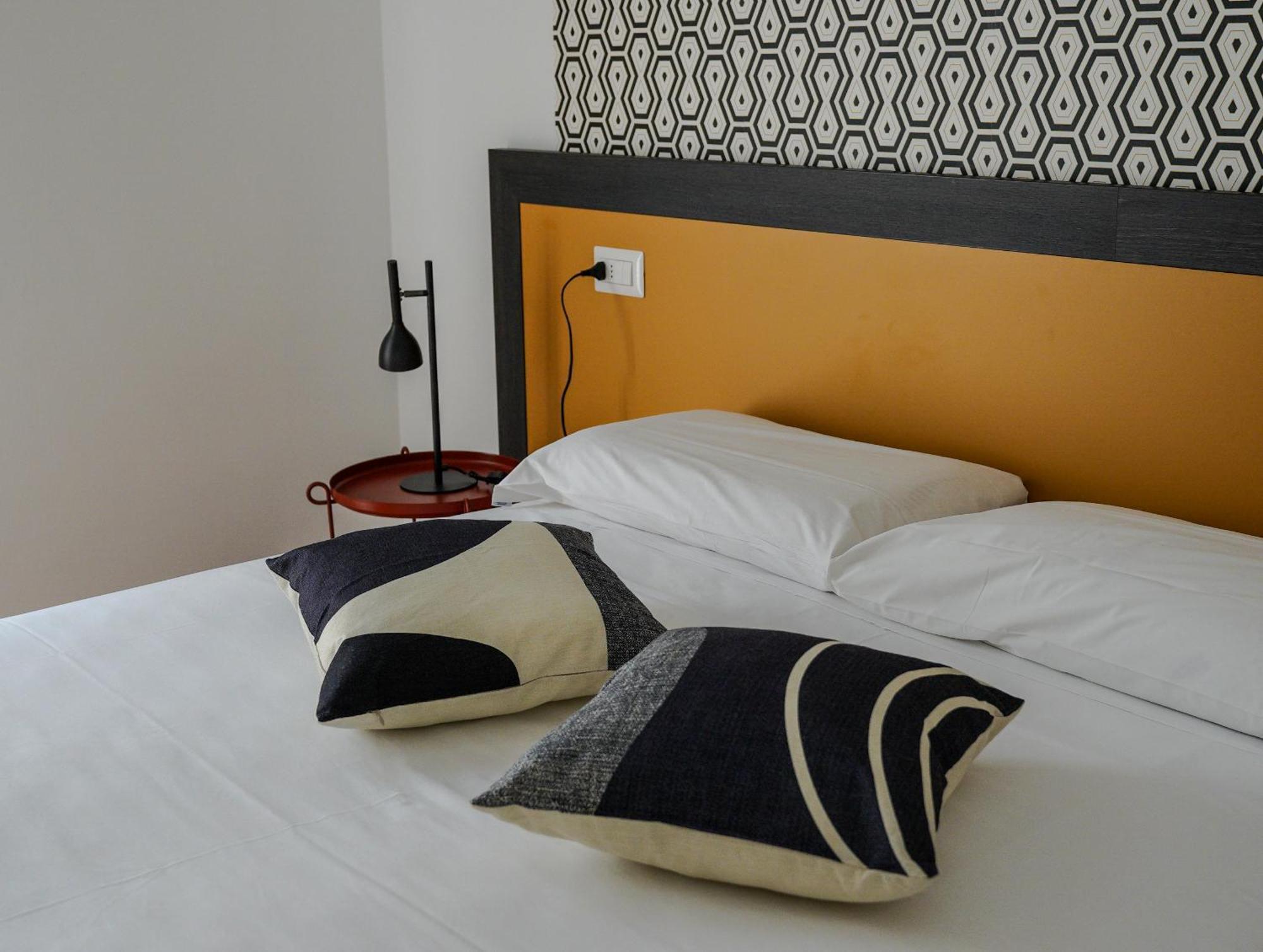 Feel - Mille Suites Μπέργκαμο Εξωτερικό φωτογραφία